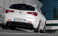 Cars wallpapers Alfa Romeo Giulietta - 2010