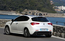 Cars wallpapers Alfa Romeo Giulietta - 2010