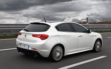 Cars wallpapers Alfa Romeo Giulietta - 2010