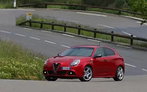 Cars wallpapers Alfa Romeo Giulietta Quadrifoglio Verde - 2014