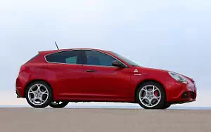 Cars wallpapers Alfa Romeo Giulietta Quadrifoglio Verde - 2014