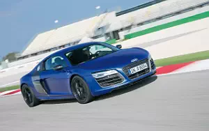 Cars wallpapers Audi R8 V10 plus - 2012