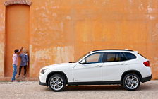 Cars wallpapers BMW X1 - 2009