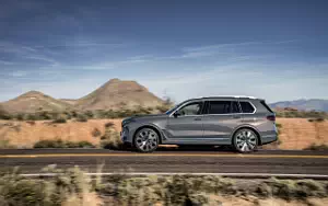 Cars wallpapers BMW X7 xDrive40i - 2022