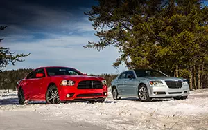 Cars wallpapers Chrysler 300 Glacier - 2013