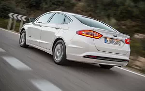 Cars wallpapers Ford Mondeo Hybrid Sedan - 2014