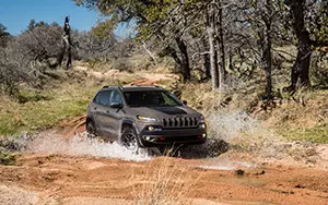 Cars wallpapers Jeep Cherokee Trailhawk - 2013