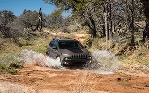 Cars wallpapers Jeep Cherokee Trailhawk - 2013