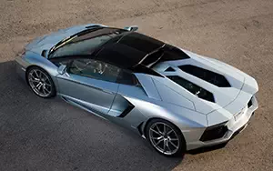 Cars wallpapers Lamborghini Aventador LP 700-4 Roadster - 2013