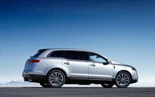 Cars wallpapers Lincoln MKT - 2010