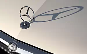 Cars wallpapers Mercedes-Benz E550 Sport US-spec - 2010