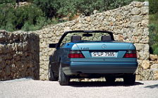 Cars wallpapers Mercedes-Benz E220 Cabriolet A124 - 1992-1997