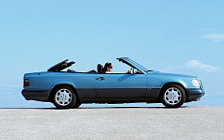 Cars wallpapers Mercedes-Benz E220 Cabriolet A124 - 1992-1997