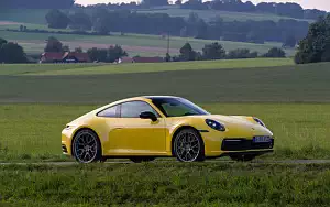 Cars wallpapers Porsche 911 Carrera Coupe (Racing Yellow) - 2019