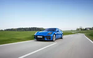 Cars wallpapers Porsche Panamera 4S E-Hybrid (Lugano Blue) - 2024