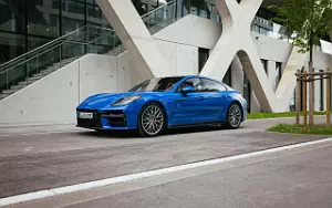 Cars wallpapers Porsche Panamera 4S E-Hybrid (Lugano Blue) - 2024