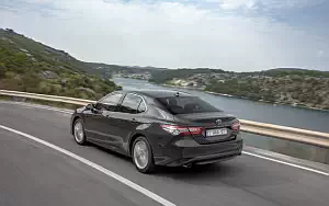 Cars wallpapers Toyota Camry Hybrid - 2019