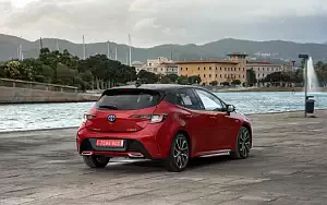 Cars wallpapers Toyota Corolla Hatchback Hybrid 2.0L - 2019