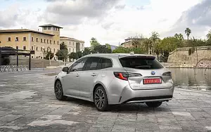 Cars wallpapers Toyota Corolla Touring Sports Hybrid 1.8L - 2019