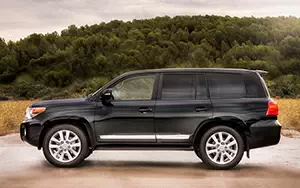 Cars wallpapers Toyota Land Cruiser 200 - 2012