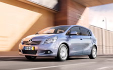 Cars wallpapers Toyota Verso - 2009