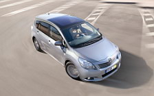 Cars wallpapers Toyota Verso - 2009