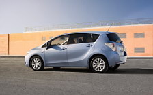 Cars wallpapers Toyota Verso - 2009