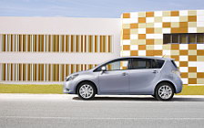 Cars wallpapers Toyota Verso - 2009