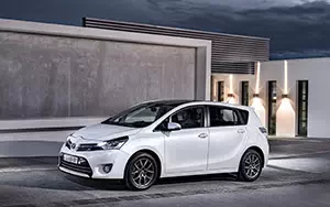 Cars wallpapers Toyota Verso - 2013