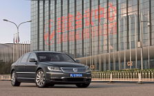 Cars wallpapers Volkswagen Phaeton W12 long wheelbase - 2010