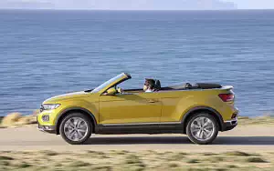 Cars wallpapers Volkswagen T-Roc Cabriolet (Turmeric Yellow) - 2020