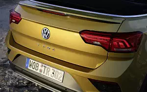 Cars wallpapers Volkswagen T-Roc Cabriolet (Turmeric Yellow) - 2020