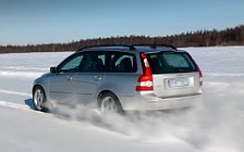 Cars wallpapers Volvo V50 - 2005