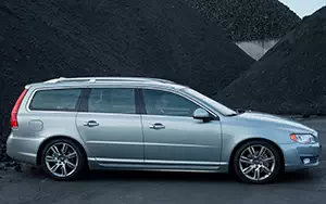 Cars wallpapers Volvo V70 D5 - 2014