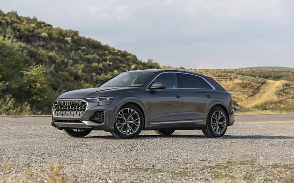 Cars wallpapers Audi Q8 55 TFSI quattro (Samurai Grey Metallic) US-spec - 2025