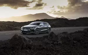 Cars wallpapers Audi A6 Avant e-tron S line - 2024