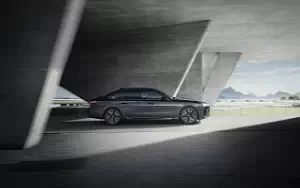 Cars wallpapers BMW M760e xDrive - 2022