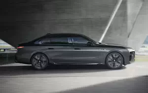 Cars wallpapers BMW M760e xDrive - 2022