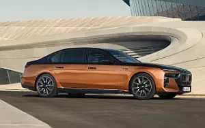 Cars wallpapers BMW i7 M70 xDrive - 2023