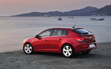 Cars wallpapers Chevrolet Cruze Hatchback - 2011