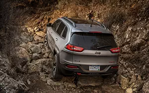 Cars wallpapers Jeep Cherokee Trailhawk - 2014