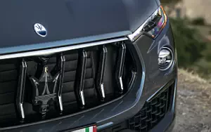 Cars wallpapers Maserati Levante GT Hybrid (Azzurro Astro) - 2021