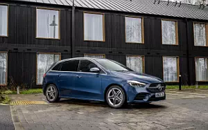 Cars wallpapers Mercedes-Benz B 200 AMG Line UK-spec - 2023