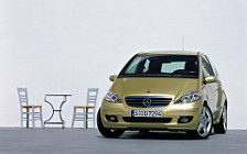 Cars wallpapers Mercedes-Benz A200 Avantgarde 3door 2004