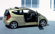 Cars wallpapers Mercedes-Benz A200 Avantgarde 3door 2004