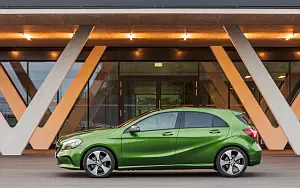 Cars wallpapers Mercedes-Benz A 220 d 4MATIC Style - 2009