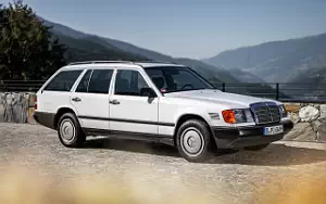 Cars wallpapers Mercedes-Benz 300 TD Turbo 4MATIC S124 - 1989