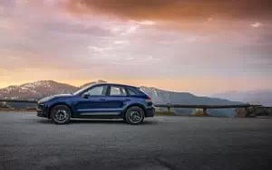 Cars wallpapers Porsche Macan T (Gentian Blue Metallic) - 2022