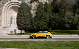 Cars wallpapers Porsche Macan Turbo (Speed Yellow) - 2024