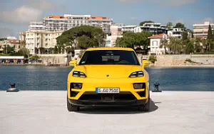 Cars wallpapers Porsche Macan Turbo (Speed Yellow) - 2024